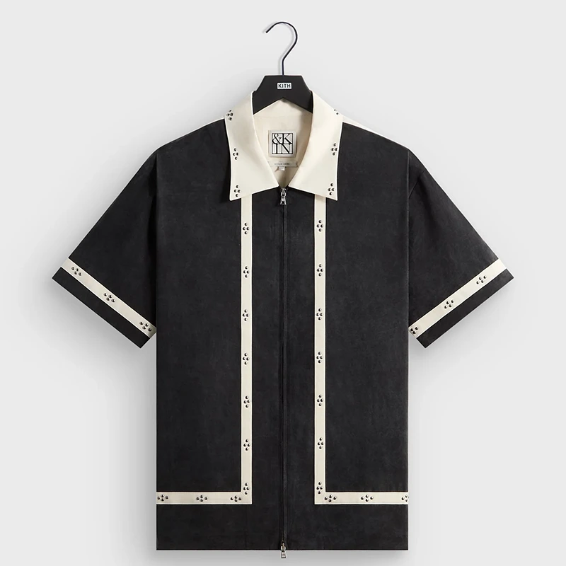 Character wearing Kin Amir Linen Shirt